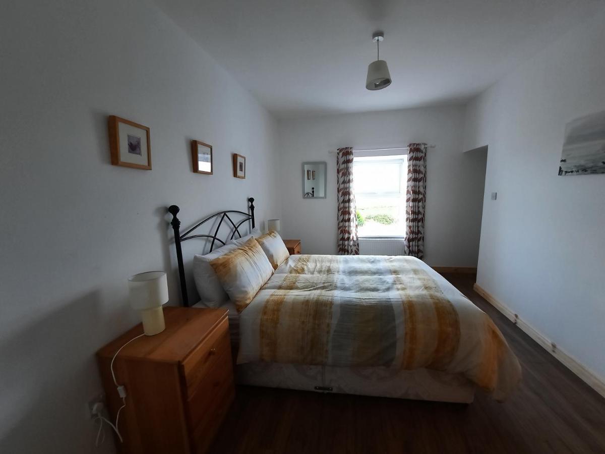 Conneelys Cottage, Connemara, Clifden, H71Y096 Bagian luar foto