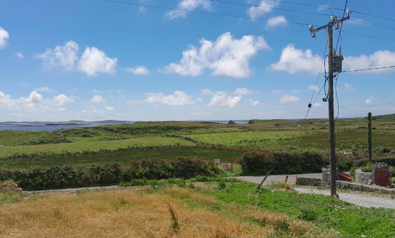 Conneelys Cottage, Connemara, Clifden, H71Y096 Bagian luar foto