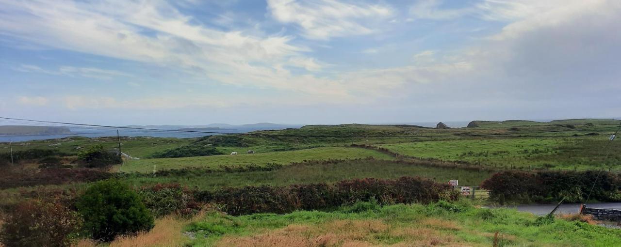 Conneelys Cottage, Connemara, Clifden, H71Y096 Bagian luar foto
